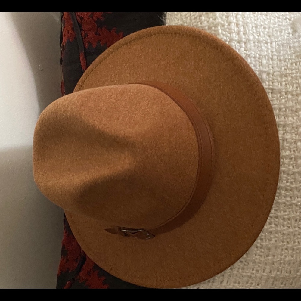 Hats - Picture 3 of 7